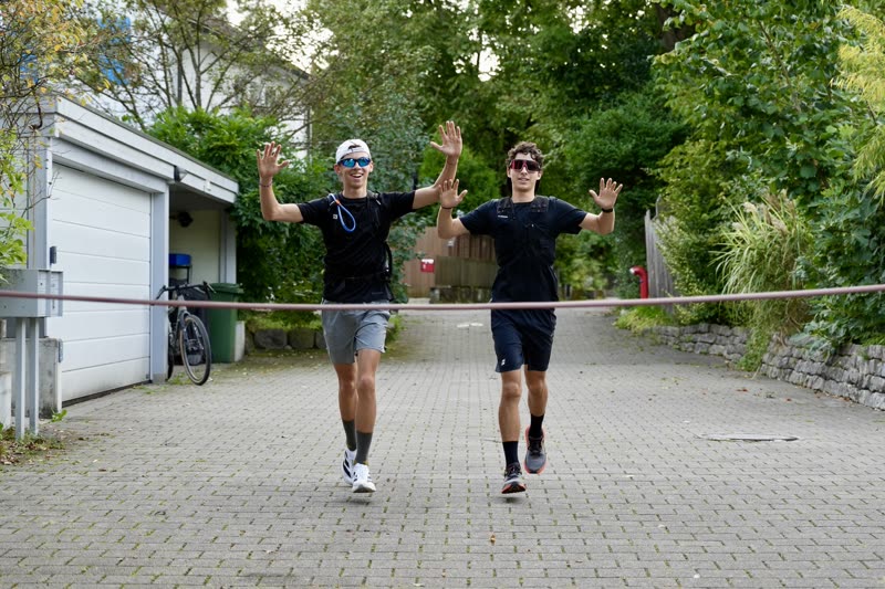Zieleinlauf des selbst organisierten Halb-Ironman